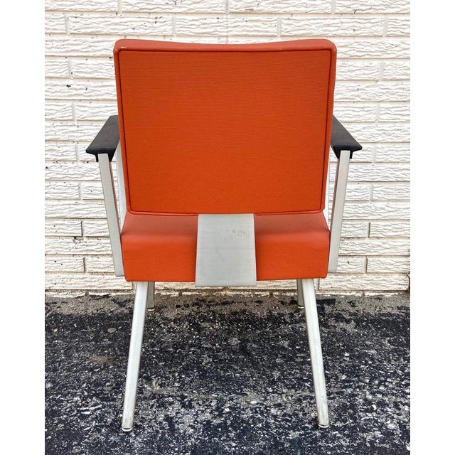 Good Form Company Vintage Mid Century Modern Aluminum Arm Chair by Good Form For Sale - Image 4 of 7