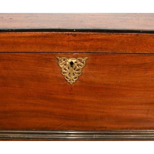 Antique Portuguese Inlaid Linen Trunk, 1800 For Sale - Image 4 of 7