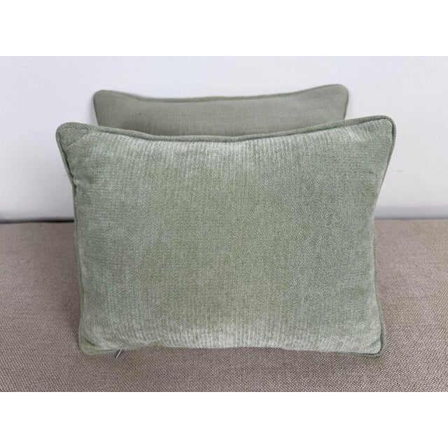 Pair of Linen Embroidered Pillows For Sale In Los Angeles - Image 6 of 9