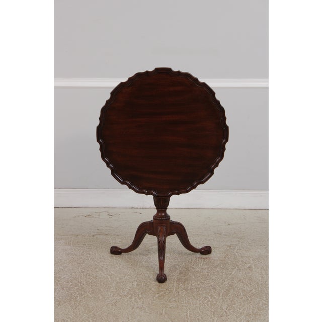 Queen Anne Henkel Harris Mahogany Tilt Top Pie Crust Table For Sale - Image 3 of 13