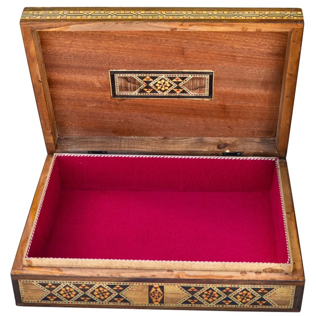 Mid 20th Century Handmade Astral-Patterned Mother-of-Pearl Inlaid Damascene Box For Sale In New York - Image 6 of 14
