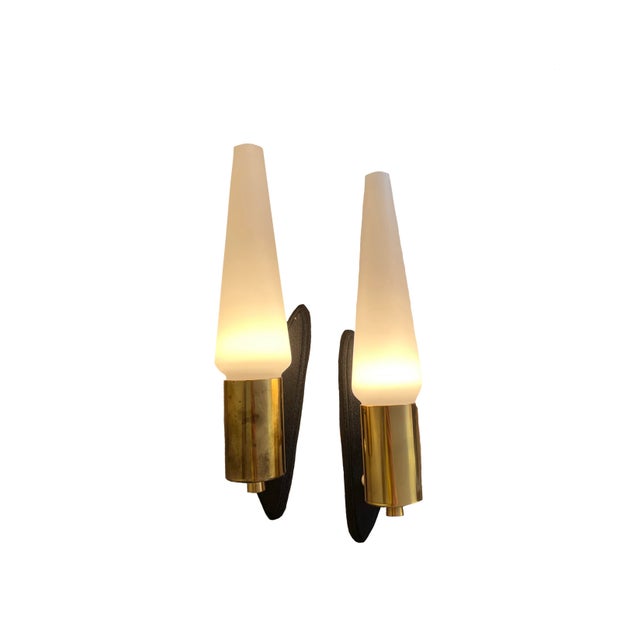 Pair of vintage wall lights, Danish modern, 60s Pair of elegant mid-century wall lights, likely Danish, dating from the...