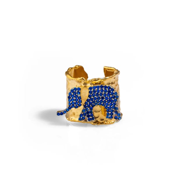Guardian Sapphire Elephant Gold Chunky Adjustable Ring, Size 4 For Sale In Miami - Image 6 of 7
