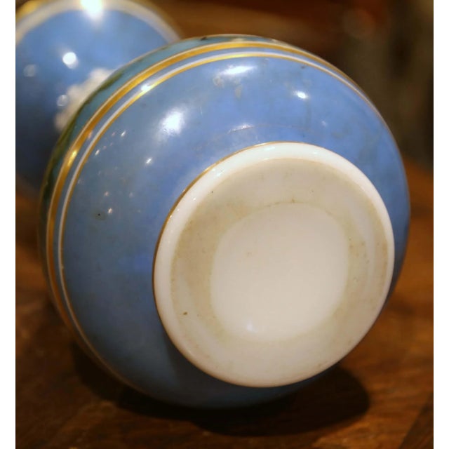 Blue 19th Century French Painted and Gilt "Porcelaine De Paris" Vase With Swan Motif For Sale - Image 8 of 10