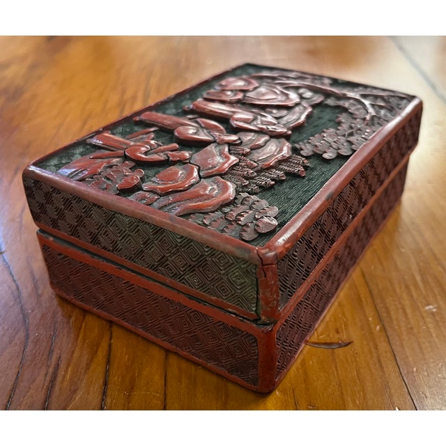 Antique 19th Century Chinese Carved Red Cinnabar Lacquer Table Box For Sale - Image 4 of 18