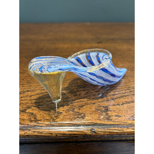 Mid-20th Century Italian Murano Glass Slipper With Blue and White Zanfirico Ribbon Filigree For Sale In Seattle - Image 6 of 11