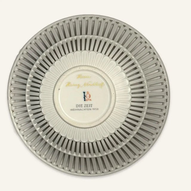 1950s 1950s KPM Christmas Reticulated Bowl With Hand Painted Central Floral Patterns For Sale - Image 5 of 7