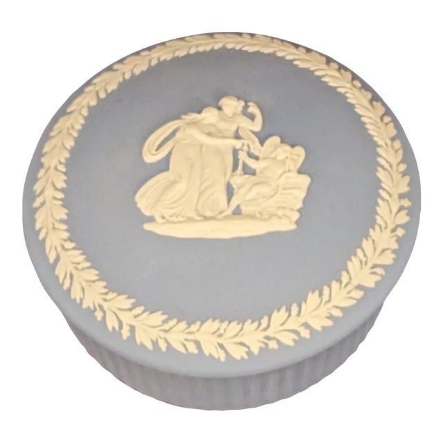 Vintage Wedgwood Pale Blue Jasperware Round Lidded Trinket Box For Sale