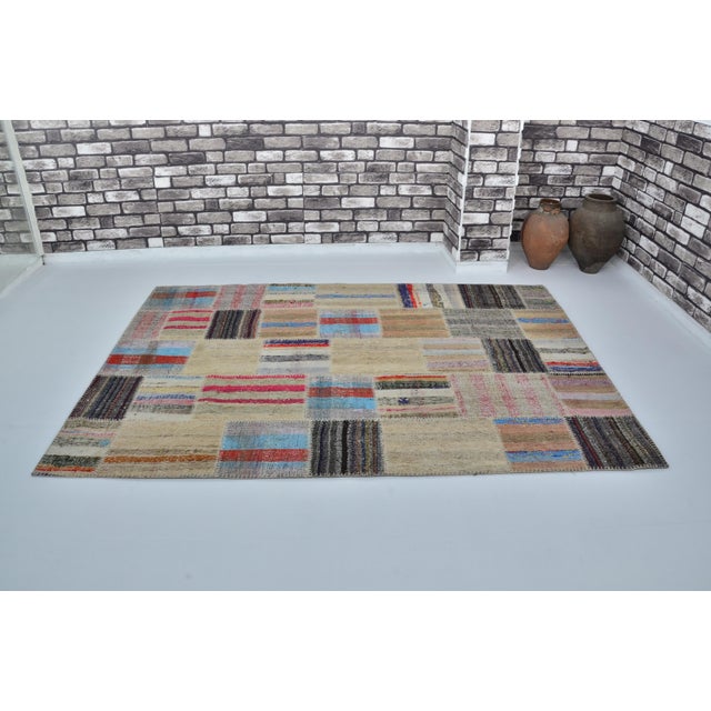 Off-white 1960s Anatolian Tribal Oushak Kilim Rug For Sale - Image 8 of 10