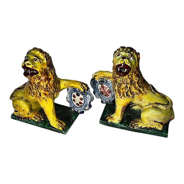1990s Vintage Ceramic Italian Lions - a Pair For Sale