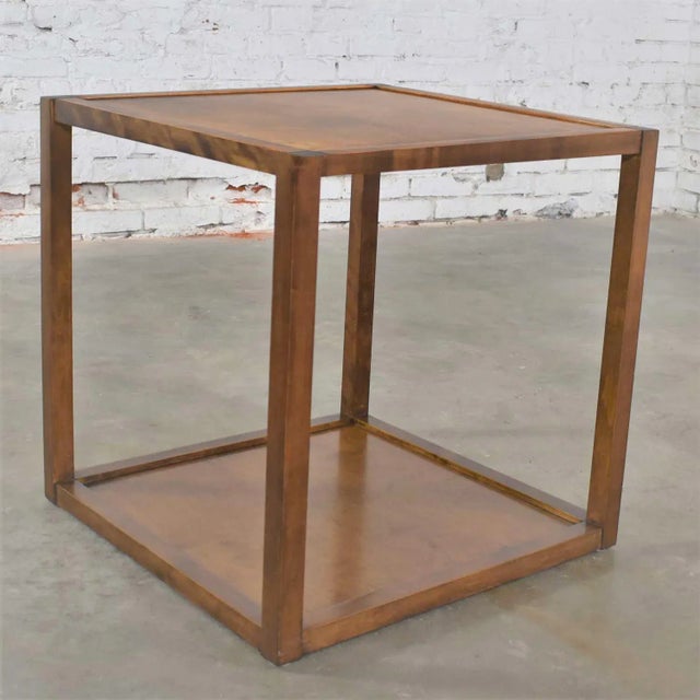 Small Mid Century Modern Cube Like Side End or Occasional Table For Sale - Image 4 of 13