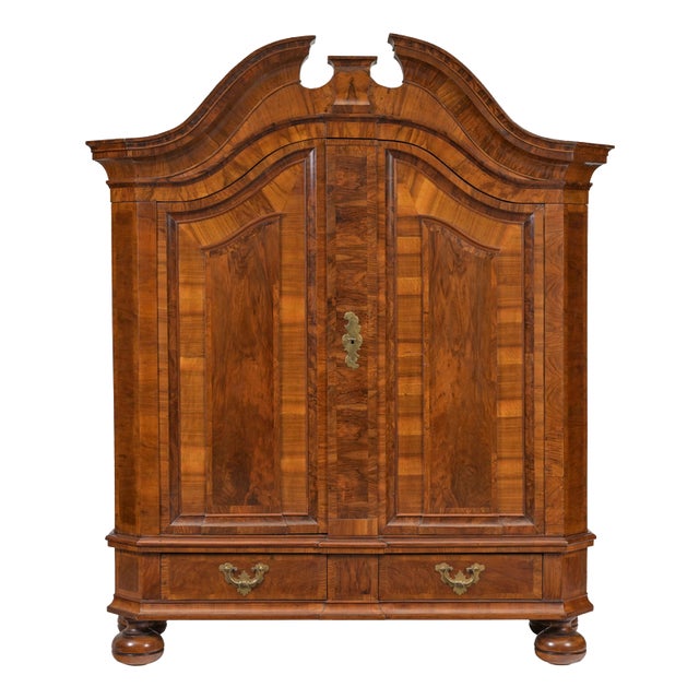 Baroque Walnut Hallway Cabinet, Northern Germany, 1740s For Sale
