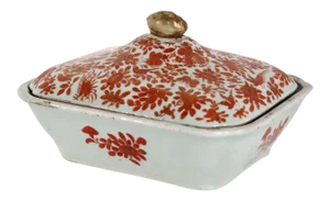 Chinese Export Porcelain Iron Red Sacred Bird and Butterfly Covered Serving Dish