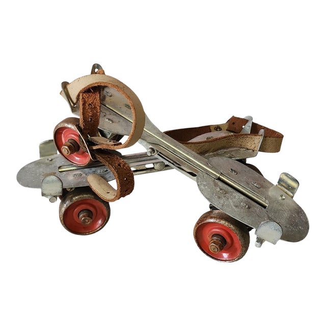 Pair Vintage 1950s Union #5 Adjustable Metal Roller Skates For Sale