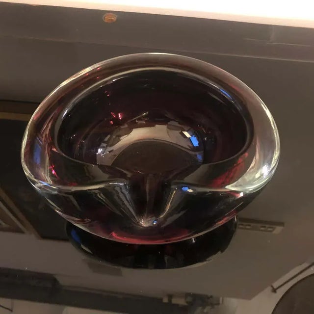 1970sItalian Mid-Century Modern Seguso Style Heavy Purple Murano Glass Ashtray For Sale - Image 11 of 13