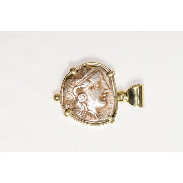 Contemporary Antique Owl & Athena Coin Pendant in 18kt Gold For Sale - Image 3 of 11