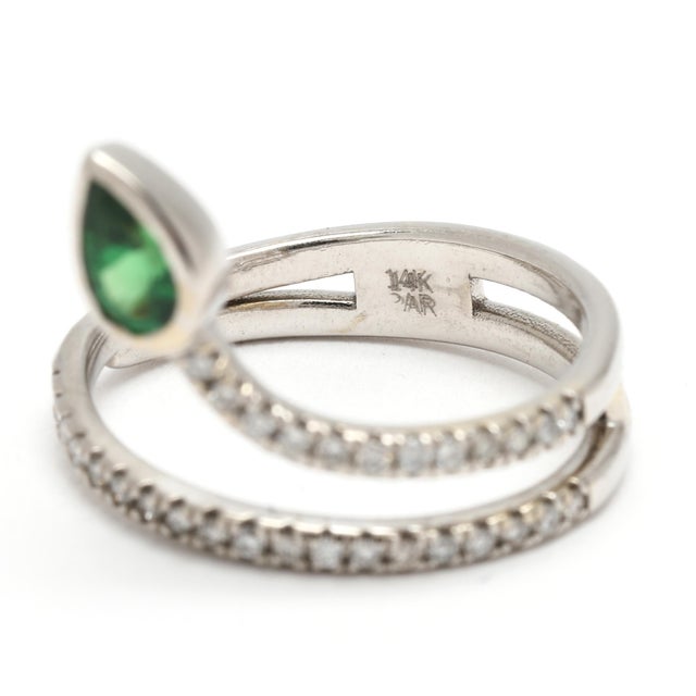 Early 21st Century 0.43ctw Tsavorite Garnet & Diamond Coil Ring, 14k White Gold, Ring Size 3.75 For Sale - Image 5 of 6