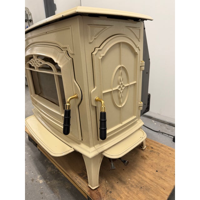 Vintage 2004 Quadra Fire Yosemite Antique Style Freestanding Enameled Cast Iron Wood Stove For Sale - Image 9 of 10