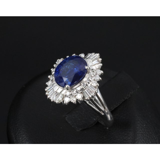 Late 20th Century Rare 2.39ct Gia Burma No Heat Sapphire & 0.55ct Platinum Ring, Size 6 For Sale - Image 10 of 16