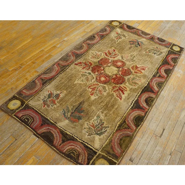1900s Brown Floral Antique Fan Arc Border American Folk Art Hooked Small Rug For Sale - Image 11 of 15