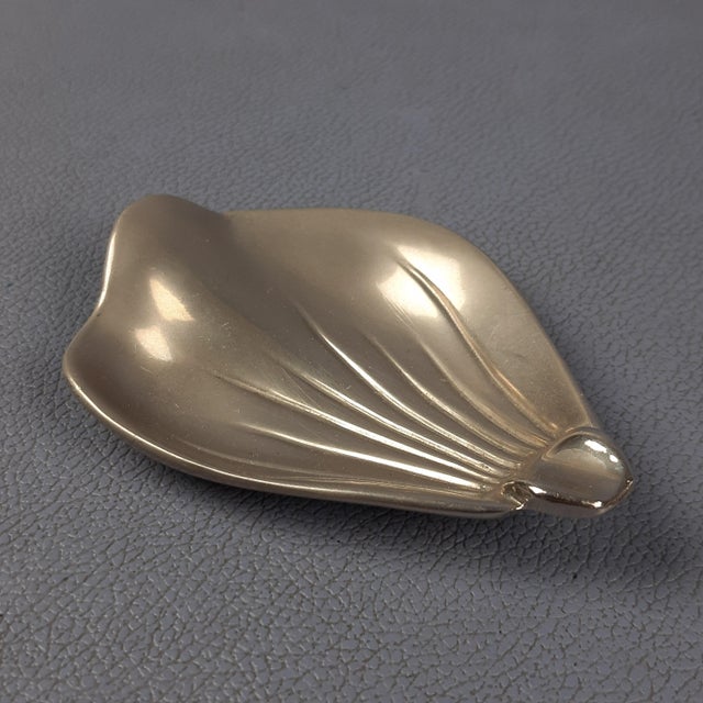 Modular 5-Petal Flower Ashtray in Silver Metal, 1960s For Sale - Image 9 of 11