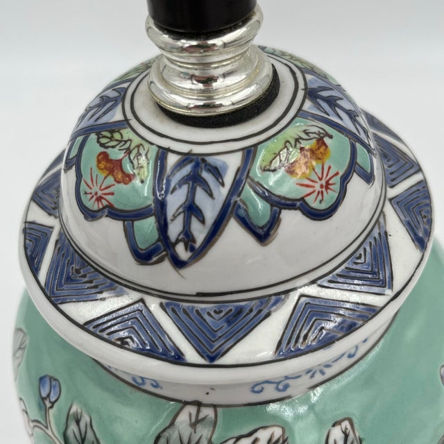Vintage Chinoiserie Small Ginger Jar Lamp With Pastel Floral and Ribbon Design For Sale - Image 4 of 11