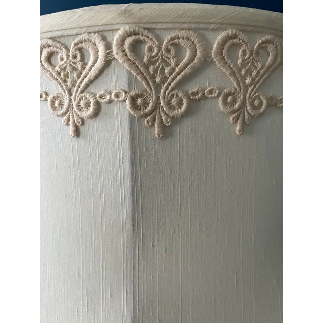 Neoclassical Vintage Stiffel Enameled Brass Table Lamps With Scalloped Shades — Elegant Neoclassical Form - a Pair For Sale - Image 3 of 18