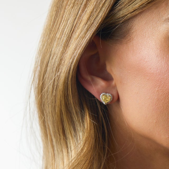 Early 21st Century Gia 4.00 Carat Fancy Yellow Heart Shape Diamond 18k White Gold Stud Earrings, A Pair For Sale - Image 5 of 8