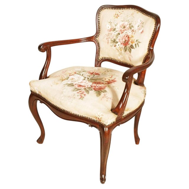 Antique Venetian Walnut Armchairs from Noble Residence, Italy, 1880, Set of 2, in Good conditions. Designed before 1890