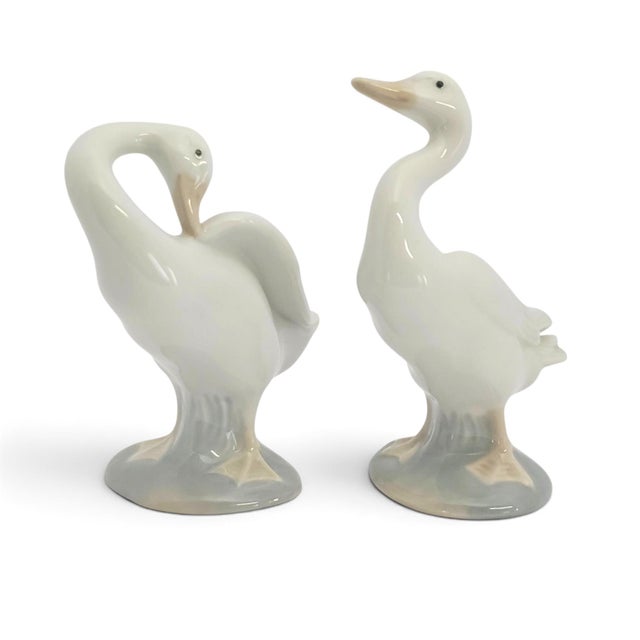 Figurative Pair of Lladro Little Duck Porcelain Figurines #4552 & #4553 For Sale - Image 3 of 12