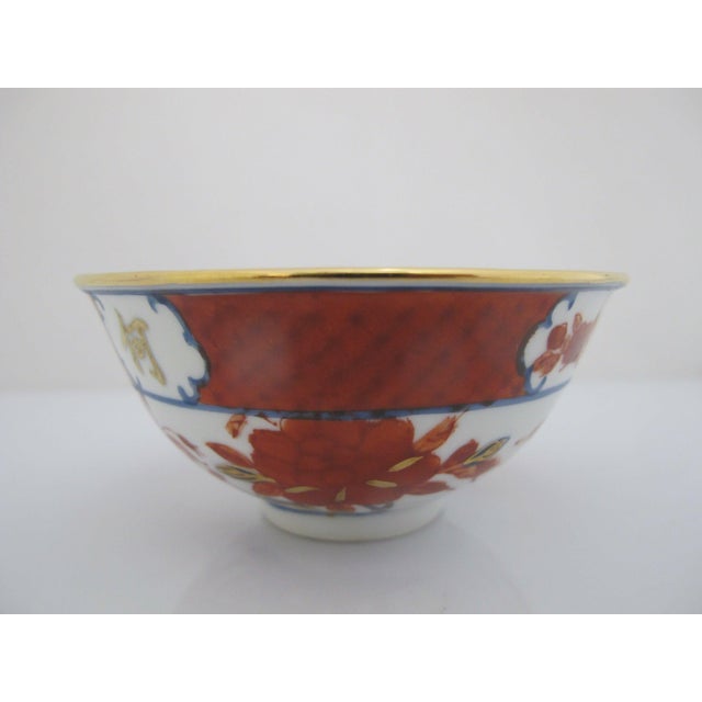 Japanese Imari Porcelain Butterfly & Flower Gold Trim Bowl or Cup & Saucer Pair For Sale - Image 9 of 13