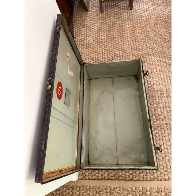 Early 20th Century English Tole-Painted Uniform Case For Sale In Providence - Image 6 of 9