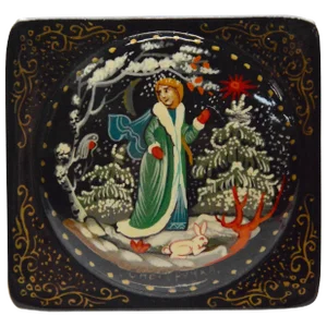 Hand-Painted Artist Signed Wooden Russian Lacquered Box