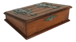 Arts & Crafts Trunk in Oak, 1890s