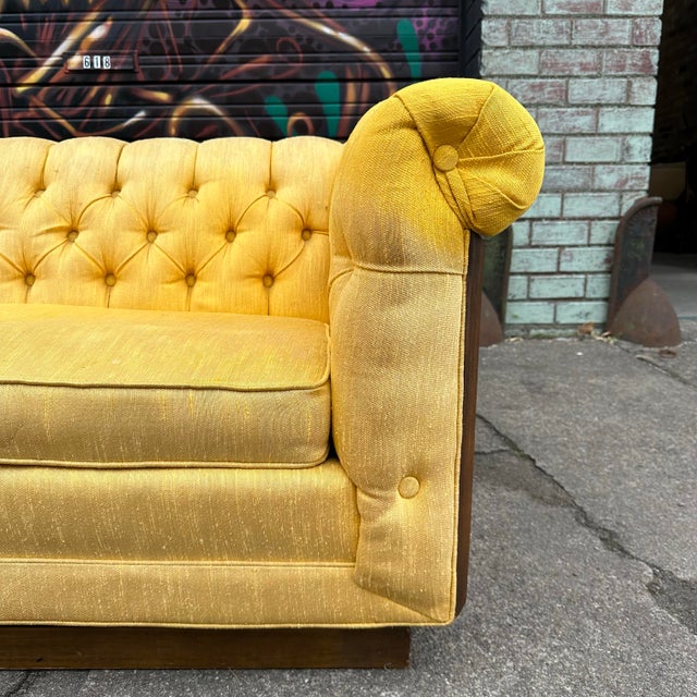 Mid-Century Modern Mid Century Modern Tufted Party Case Sofa For Sale - Image 3 of 12