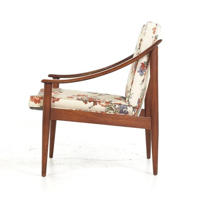 Lawrence Peabody Mid Century Walnut Lounge Chairs - Pair For Sale In Chicago - Image 6 of 12