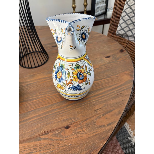 Vintage Spanish Colonial Hand-Painted Faience Pitcher From Talavera For Sale In Atlanta - Image 6 of 6