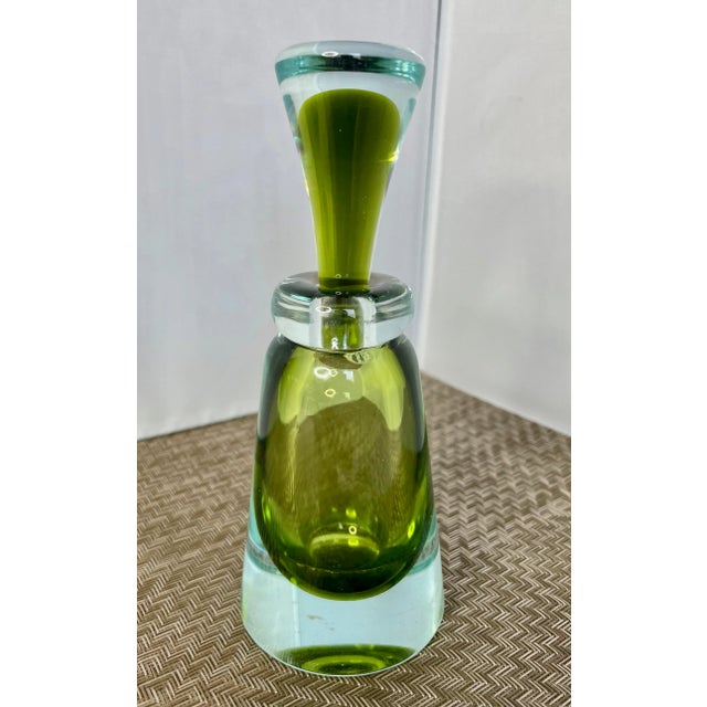 Beautiful hand blown Venetian green + blue cased Italian art glass perfume/scent bottle, made on the island of Murano,...