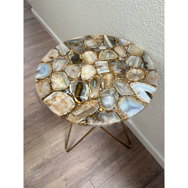 2010s Brazilian Natural Agate Inlay Round Accent Table For Sale - Image 5 of 9