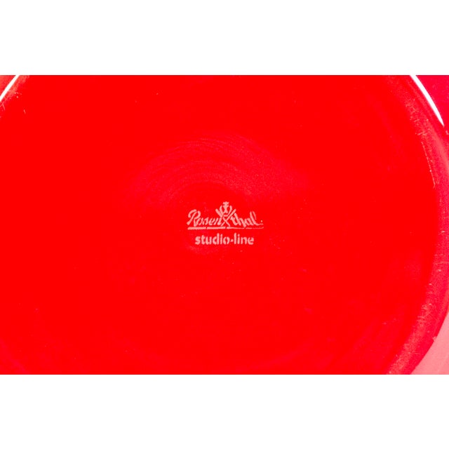 Rosenthal Hand-Blown Red and White Glass Vase by Walter Gropius for Rosenthal, 1969 For Sale - Image 4 of 5