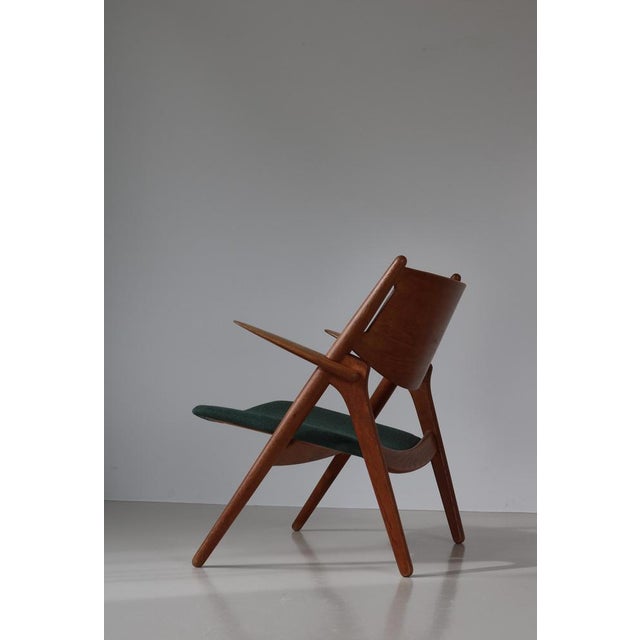Carl Hansen & Søn Ch28 Lounge Chair in Patinated Oak attributed to Hans J. Wegner for Carl Hansen & Søn, 1950s For Sale - Image 4 of 16