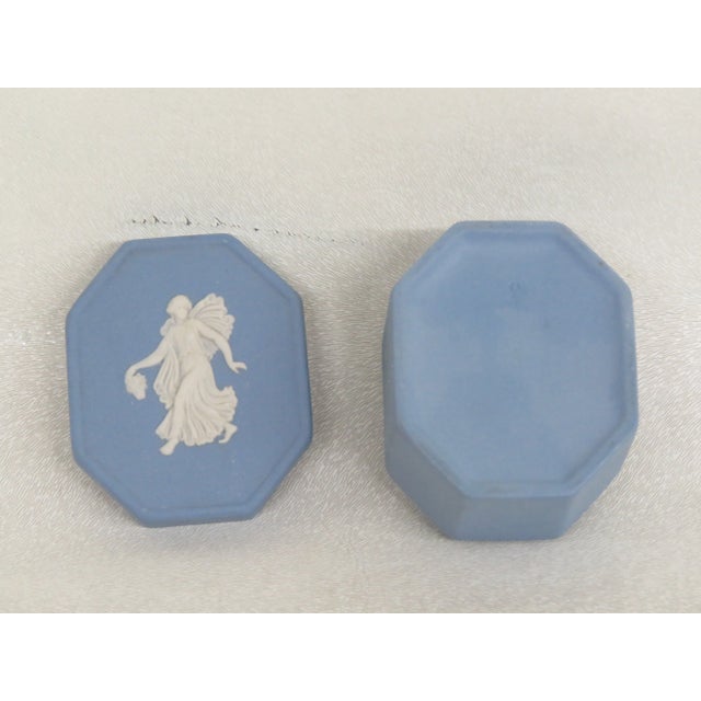 Wedgwood Jasperware Blue Octagon Cameo Ring Dish Jewelry Pill Box With Lid For Sale In Miami - Image 6 of 13