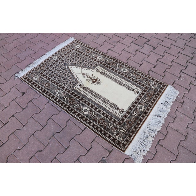 Traditional 1970s Islamic Cream Prayer Rug For Sale - Image 3 of 13