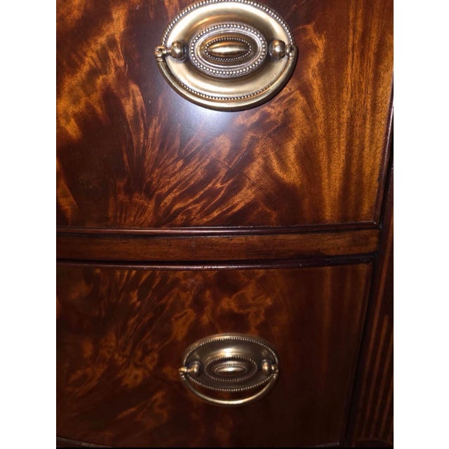 Broyhill Late 20th Century Broyhill 100th Anniversary Collection Mahogany & Burl China Cabinet Breakfront For Sale - Image 4 of 10