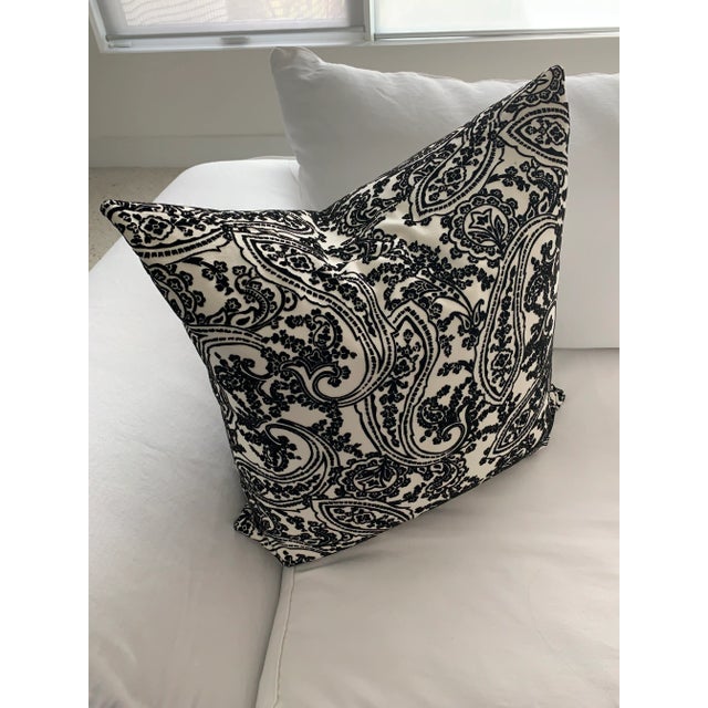 English Contemporary Shamiana Accents Luxurious Down Filled Black White Paisley Velvet Pillow For Sale - Image 3 of 8