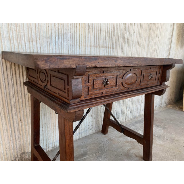 Spanish 1880s Walnut Side Table or Lady Desk, Carved Legs and Iron Stretcher For Sale - Image 9 of 13