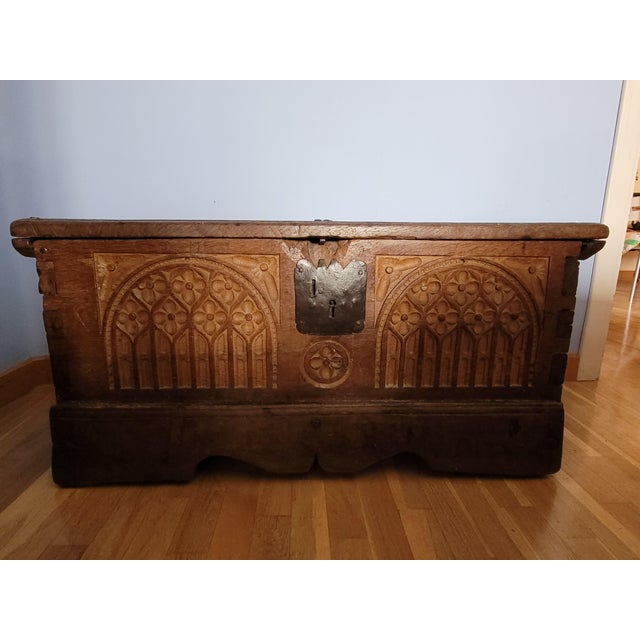 19th Century Gothic Chest in Oak Wood, North of Castile For Sale - Image 6 of 15