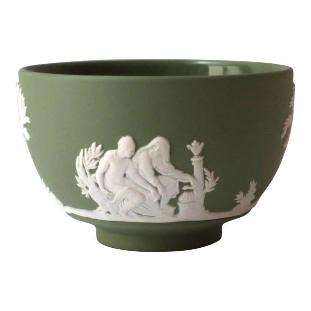 Wedgwood Jasperware Bowl in the Neoclassical Style For Sale