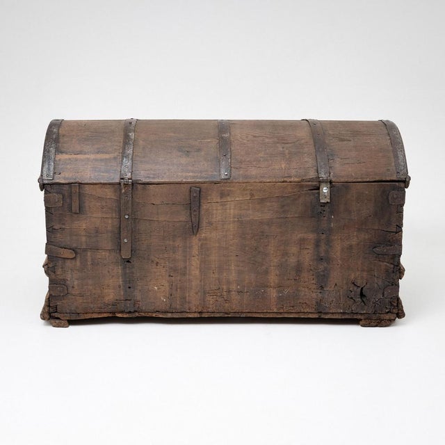 Baroque Domed Chest in Oak, 1717 For Sale - Image 6 of 7