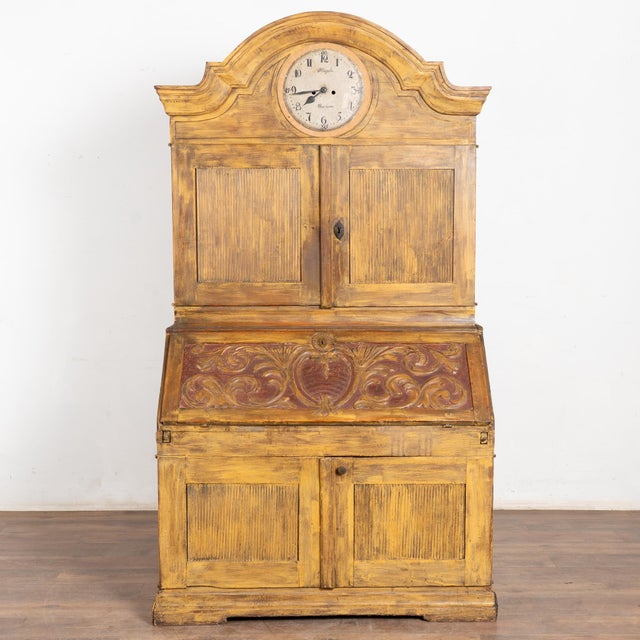 19th Century Swedish Bureau Secretary Cabinet With Clock For Sale - Image 4 of 15